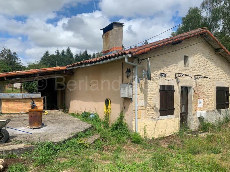 Detached stone cottage to renovate